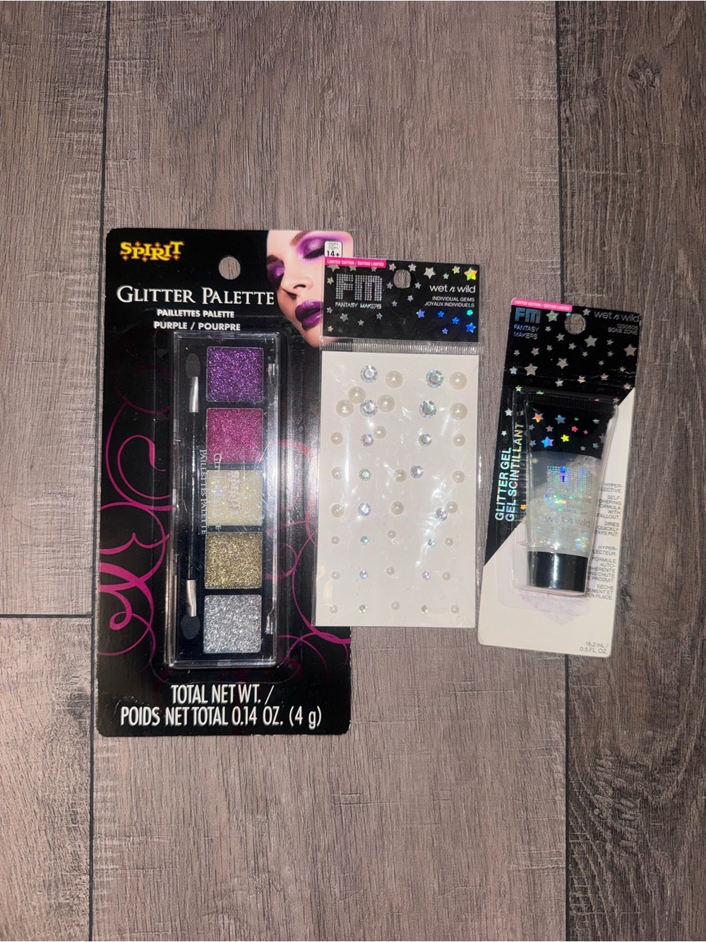 Spirit Halloween Makeup Glitter Palette - Sparkling Eye and Face Makeup